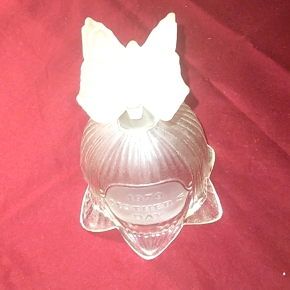 Goebel 1979 Mothers Day Bell